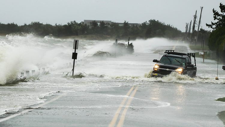 Eigentlich dürfte sich in den Hamptons niemand mehr bewegen. Die New York vorgelegerte Inselkette gilt als evakuiert.