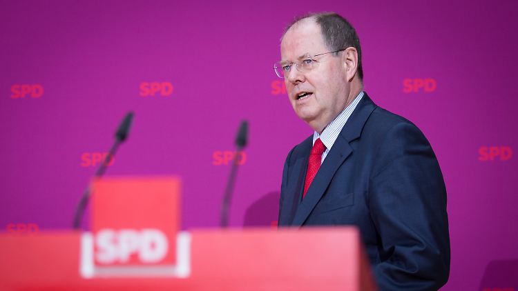 Steinbrück während seiner Erklärung.