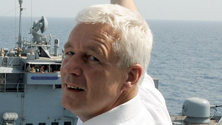 Jungblut auf der Brücke der MS "Deutschland".