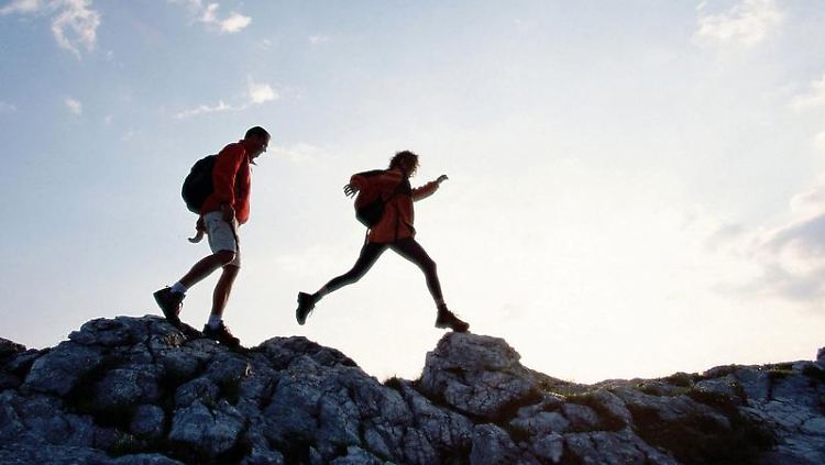 Die Region rund um Oberammergau ist bei Touristen aus vielen Gründen beliebt - im Sommer ziehen die Ammergauer Alpen viele Wanderer an.