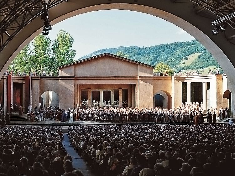 Volles Haus: Die Passionsspiele in Oberammergau ziehen immer wieder Zehntausende von Besuchern an.