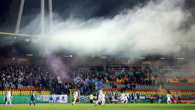 Viel Rauch um nichts: Viertligist Berliner AK spuckte vor dem Spiel gegen 1860 München große Töne, zeigte aber kein großes Spiel.