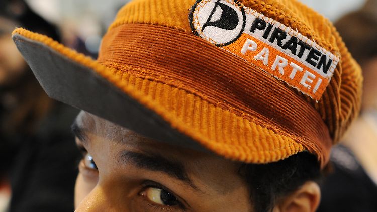 Die Piratenpartei bekommt die Schadenfreude von Kommentatoren und Politikern zu spüren.