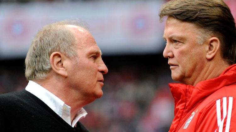"Der Einzige im Klub, der immer auf meinen Abschied gedrängt hat, war Uli Hoeneß." Sagt Louis van Gaal.