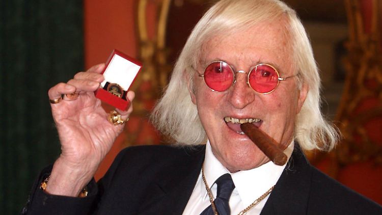 Jimmy Savile gelang es, seine Taten bis zu seinem Tod vor der breiten Öffentlichkeit zu verbergen.