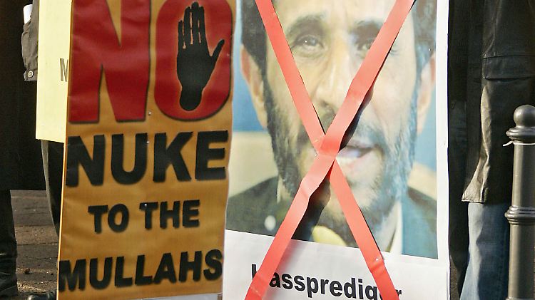 Exil-Iraner demonstrieren im Ausland immer wieder gegen die Atompolitik ihres Heimatlandes.