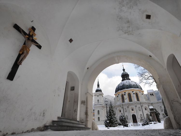 Missbrauchsfälle wie im bayerischen Kloster Ettal wurden auch aus etlichen anderen Bistümern bekannt.