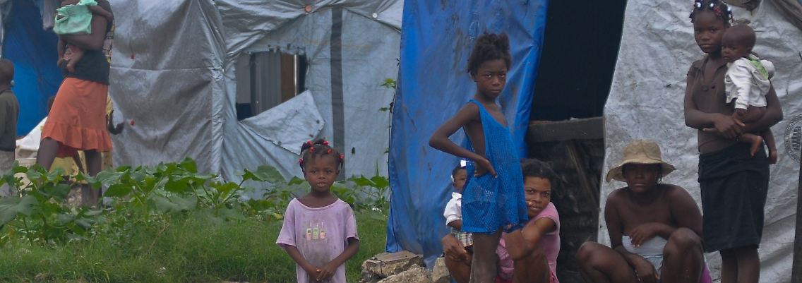 Unzählihe Haitianer leben noch immer in Notunterkünften.