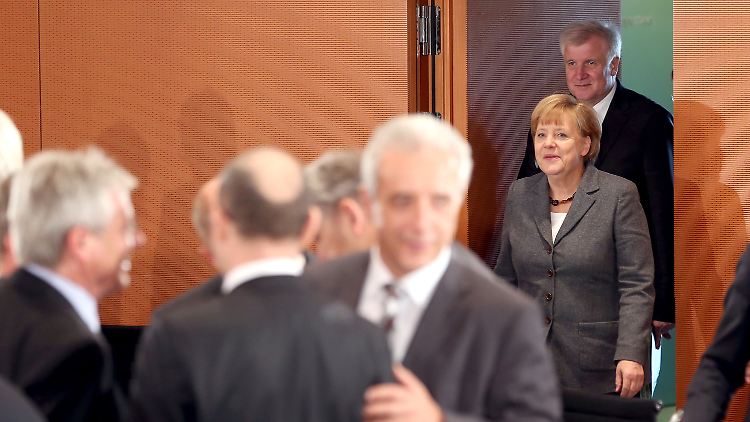 Horst Seehofer macht auf Energiewende-Musterschüler.