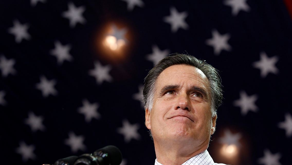 2012-11-04T202633Z_01_JEY926_RTRMDNP_3_USA-CAMPAIGN.JPG2865189493501509744.jpg