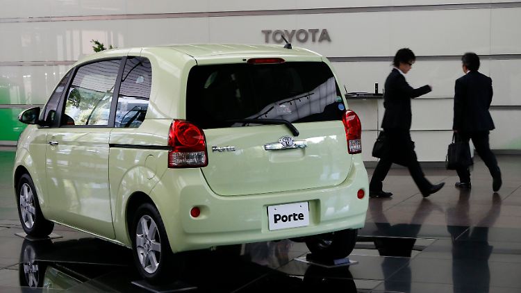Im Foyer der Zentrale in Tokio: Das Modell "Porte" begrüßt Mitarbeiter und Besucher.