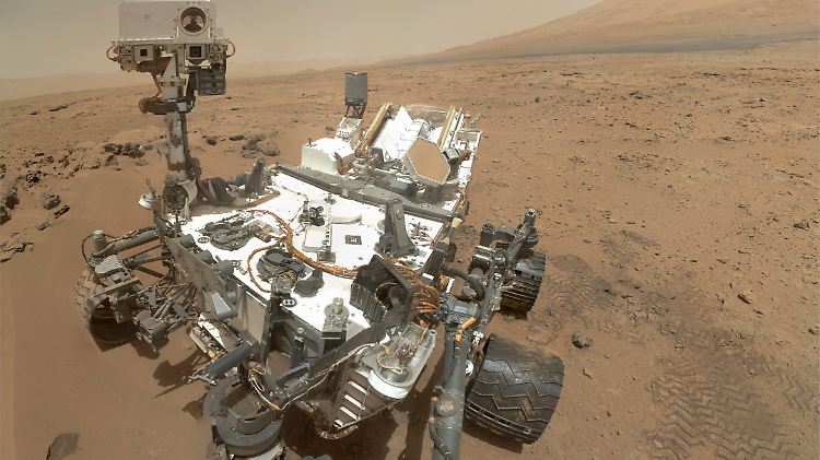 Seit dem 5. August macht "Curiosity" den Mars unsicher ...