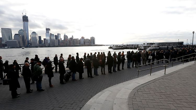 Wer von Jersey hinüber nach Manhattan will, braucht Geduld.