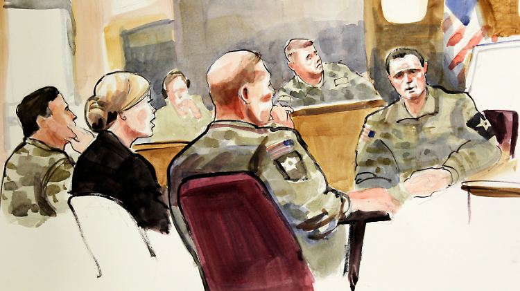 Die Zeichnung zeigt den Unteroffizier Robert Bales (r) im Gerichtssaal.