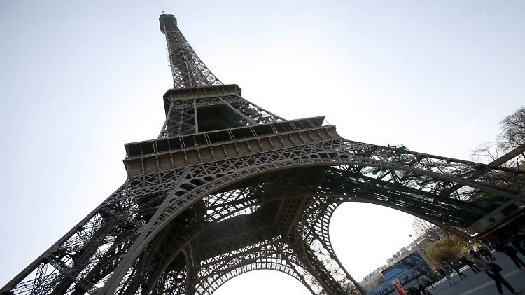 Frankreichs Präsident Hollande versucht die Wirtschaftsstärke des Landes wieder ins rechte Licht zu rücken.