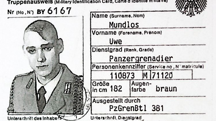 Kopie des Truppenausweises des NSU-Terroristen Uwe Mundlos.