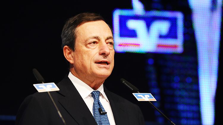 Zum Wirtschaftstag der Genossenschaftsbanken kommt Mario Draghi mit einem Zugeständnis: Die Einlagensicherung könne "bei vergleichbarer Wirksamkeit in nationaler Verantwortung verbleiben."