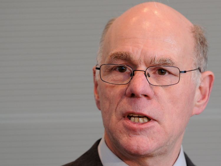 Bundestagspräsident Lammert bauftragt die Staatsanwaltschaft mit den Untersuchungen.