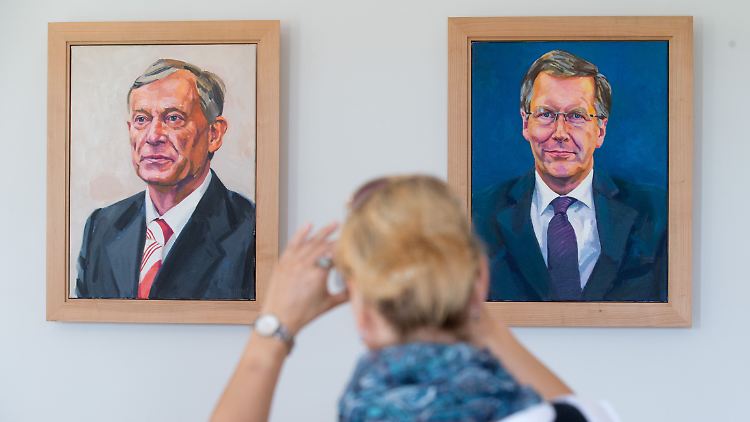 Sie trifft die Neuregelung nicht mehr: Ehemalige Bundespräsidenten wie Horst Köhler (l.) und der Auslöser der Reform, Christian Wulff, bekommen weiterhin die vollen Bezüge.