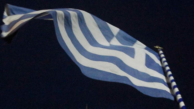 2012-11-07T173421Z_01_STN117_RTRMDNP_3_GREECE-PROTEST.JPG6151024121276585240.jpg
