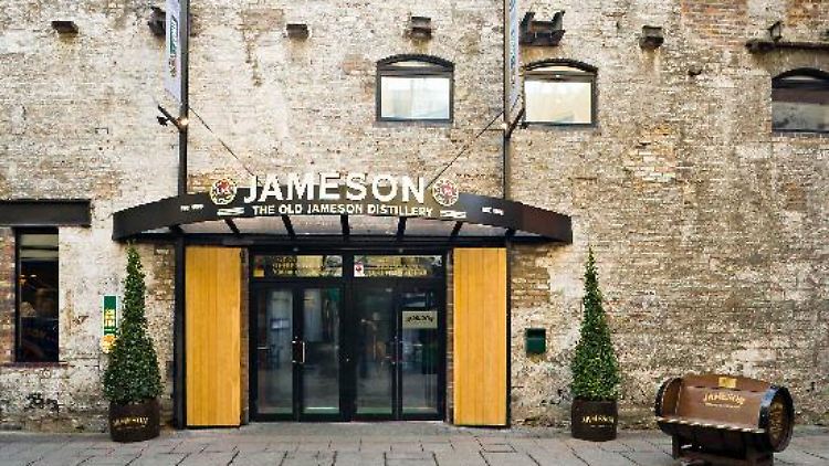 Aus der alten Jameson Distillery mitten in Dublin ist ein Museum mit Restaurant und Hotel geworden.