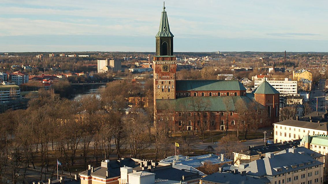 Blick auf den Dom und das Zentrum von Turku.