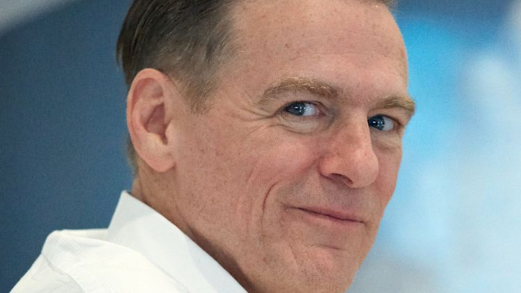 Bryan Adams kann sich mit Mitte 50 auf sein zweites Kind freuen.