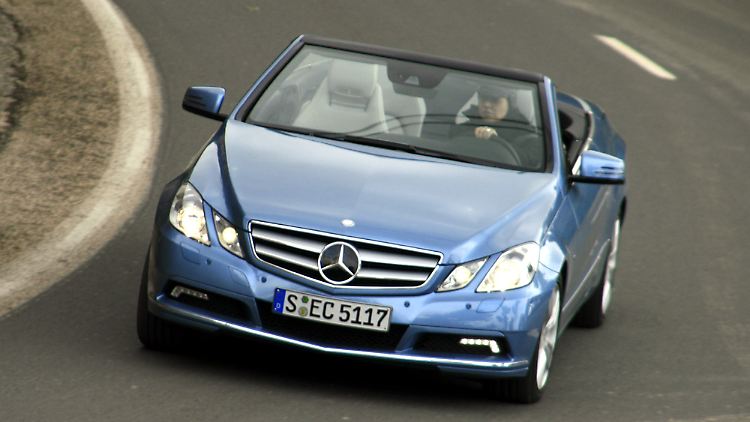 Der Sommer kann kommen: Wer bereit ist den stolzen Preis zu zahlen, der bekommt ein schönes Auto mit viel Potenzial für Sonnenanbeter.