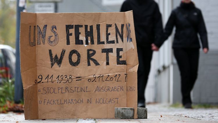 Stummer Protest in der Greifswalder Innenstadt.