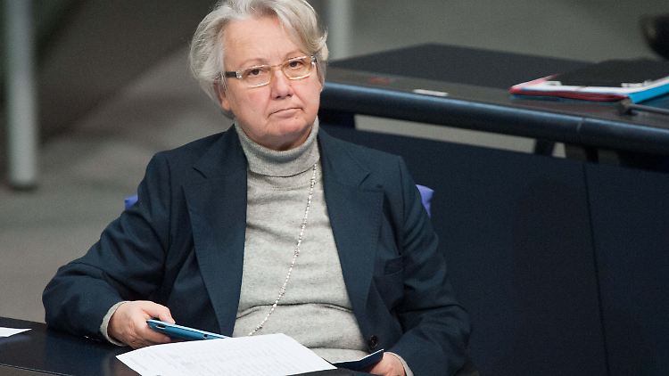 Wehrt sich gegen Täuschungsvorwürfe: Bundesbildungsministerin Schavan 