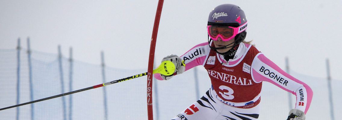 Keine wedelte schneller durch die Stangen als Maria Höfl-Riesch.