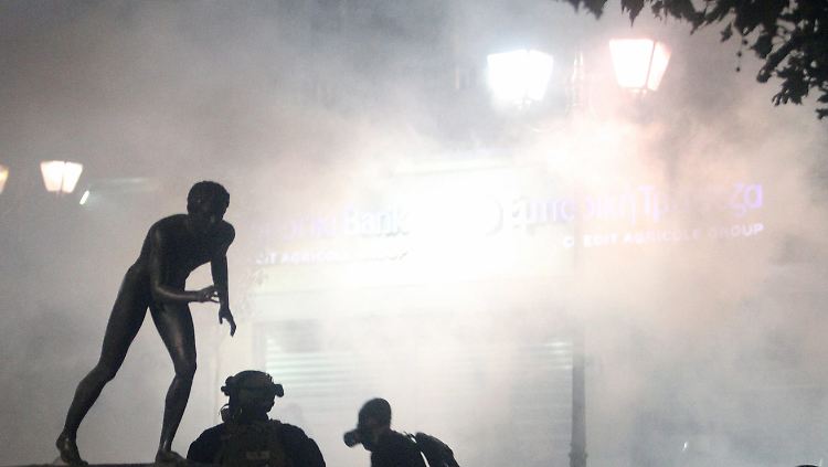 Immer wieder kommt es in Athen zu gewaltsamen Demonstrationen gegen die Sparmaßnahmen.