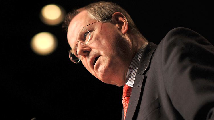 Steinbrück bleibt in der Schusslinie.