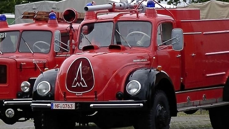 Feuerwehr als Glücksfall - historische Einsatzfahrzeuge wie dieser Magirus eignen sich gut für den Einstieg ins Lkw-Oldtimer-Hobby.