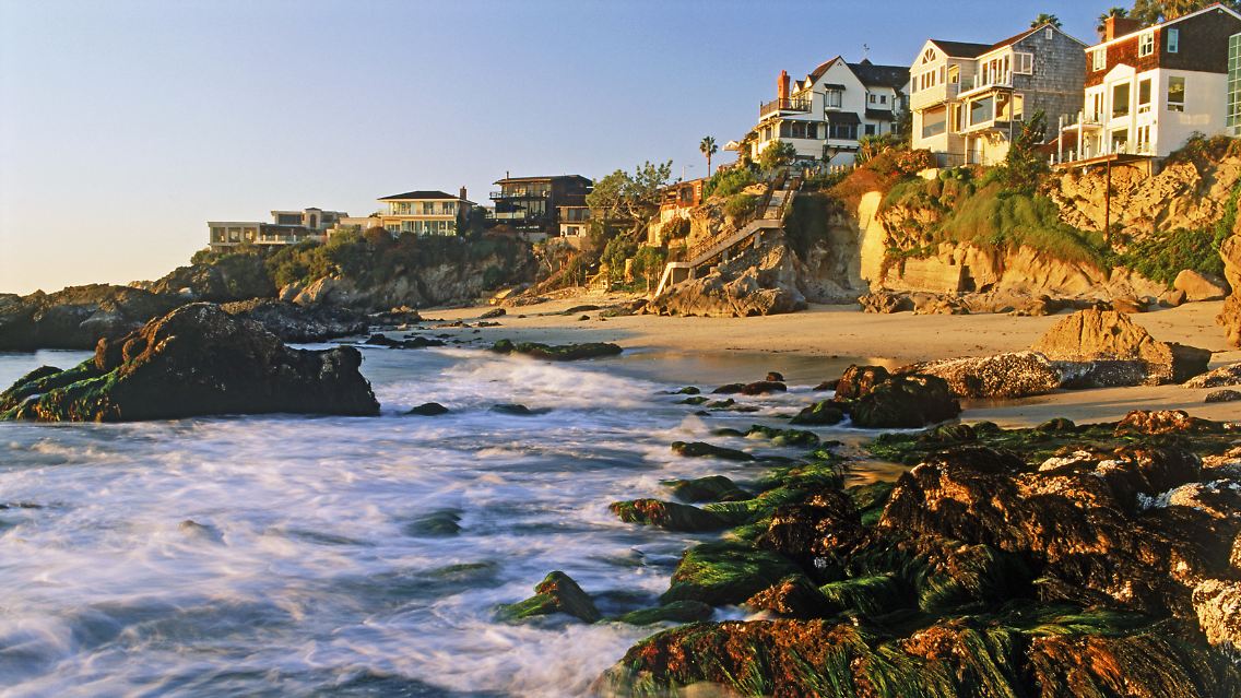 Laguna Beach - hier die Bucht Wood's Cove - ist seit den 1920er Jahren auch Künstlerkolonie.