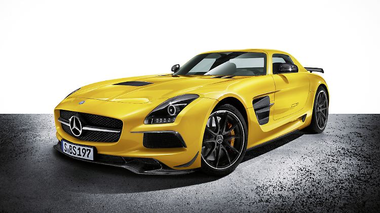 Der SLS AMG soll ab 2013 über die Straßen flitzen.