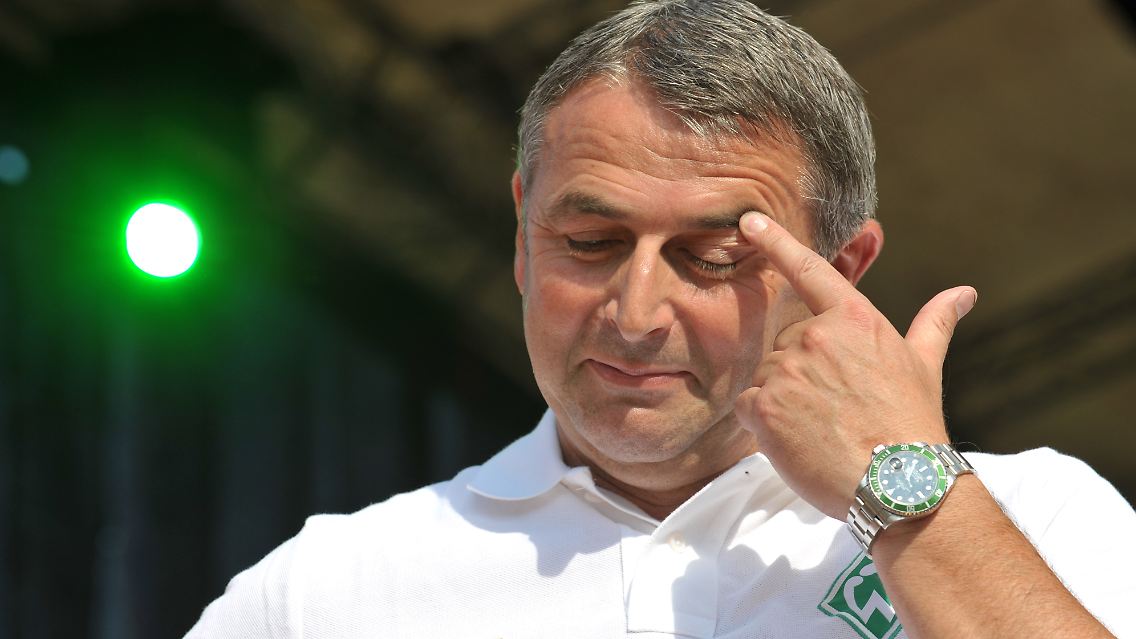An neue Vereinsfarben muss sich Klaus Allofs in Wolfsburg nicht gewöhnen.