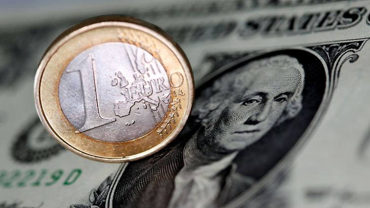 Beides Weltwährungen: Euro und Dollar