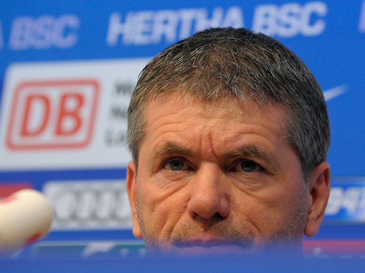 Auch wenn Berlins Trainer Friedhelm Funkel schon bald seinen Posten verlieren könnte, die Probleme des Vereins wird er nicht mitnehmen.