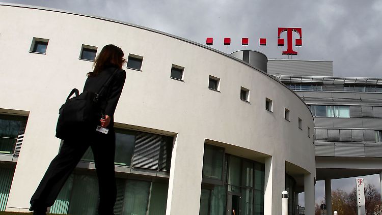 Ein Signal, aber auch das Eingeständnis einer Niederlage: Die Telekom gibt eine Selbstverpflichtung ab.