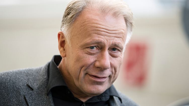Jürgen Trittin soll die Grünen als Spitzenkandidat mit Katrin Göring-Eckardt in den Bundestagswahlkampf führen. Der 58-Jährige steht für den linken Flügel der Partei.