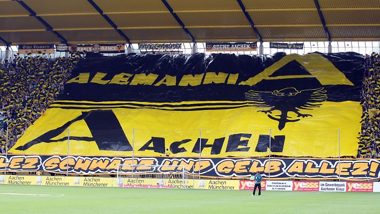Traditionsklub Alemannia Aachen stand schon mehrfach vor dem Aus. Nun ist der finanzielle Kollaps ein Fakt.