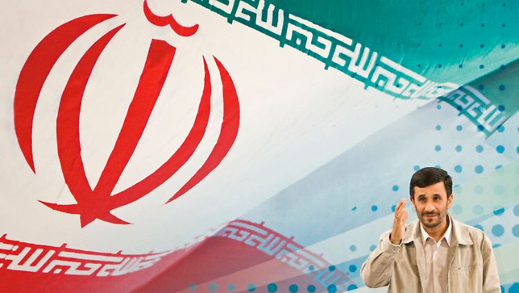 Geht es um eine eventuelle atomare Aufrüstung des Iran oder doch nur ums Öl? Spekulationen heizen die Preise an.