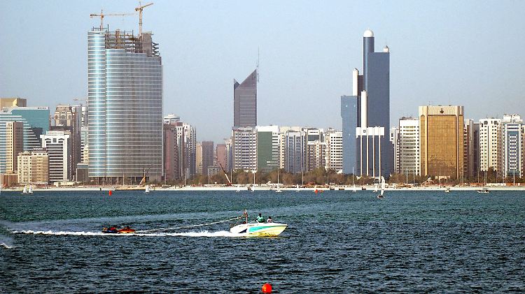 Skyline von Abu Dhabi.