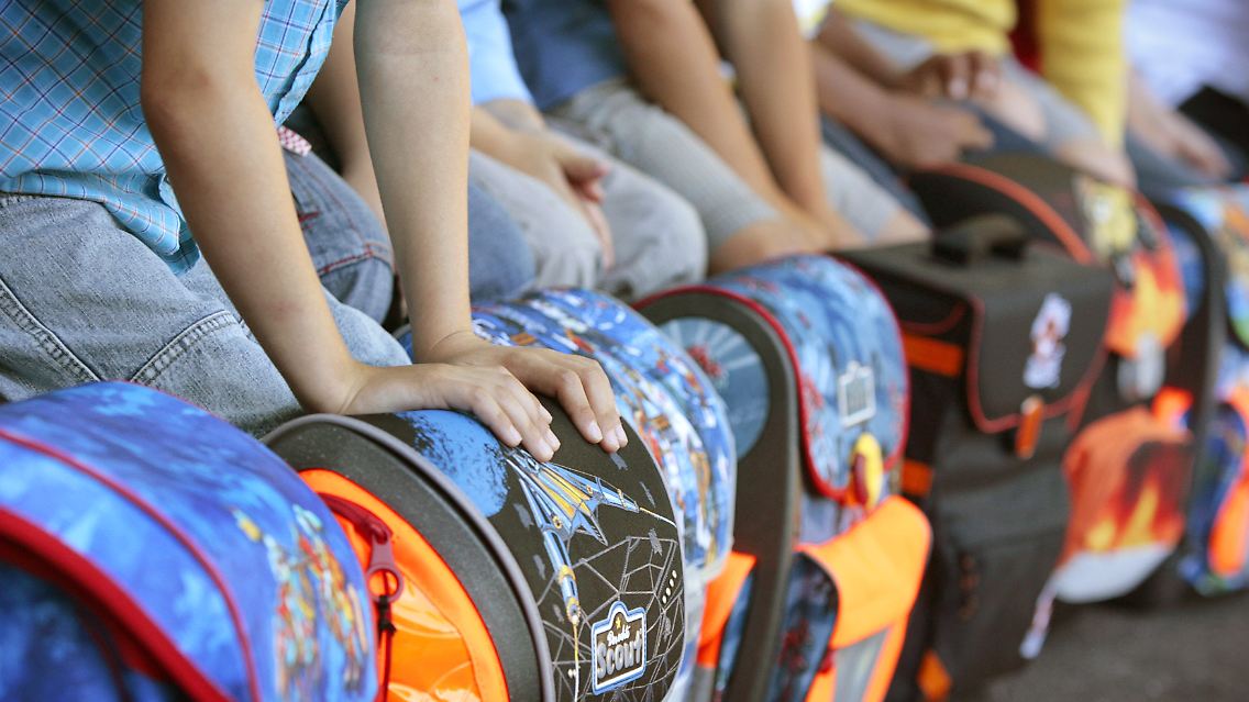 Vor allem Schulen in sozialen Brennpunkten sollen von der Förderung profitieren.