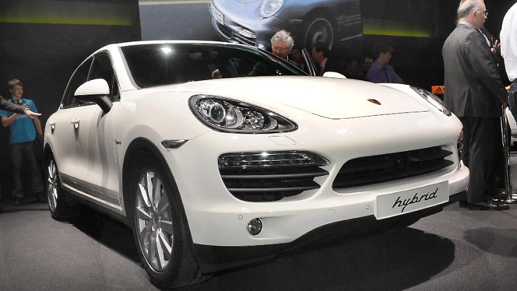Ins Gelände mit Hybrid: Porsche zeigt auf der AMI unter anderem erstmals in Deutschland den Cayenne Hybrid.
