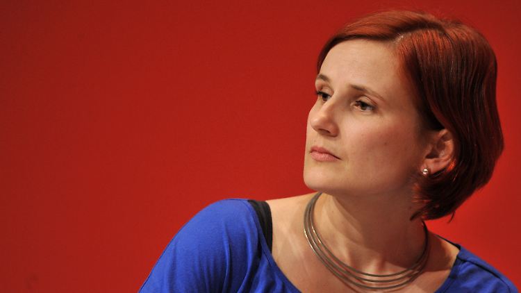 Katja Kipping will die Abstimmung über die Bundeswehreinsätze notfalls einklagen.