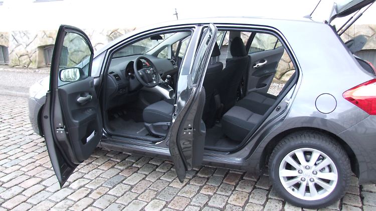 Im Herbst soll eine Hybridversion des Auris folgen. Das wäre der erste Kompaktwagen mit Vollhybrid.