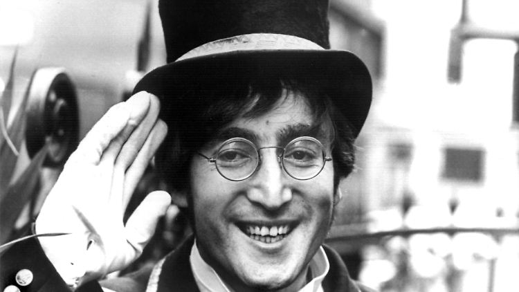 Interviews mit John Lennon und anderen Stars werden bald online verkauft.