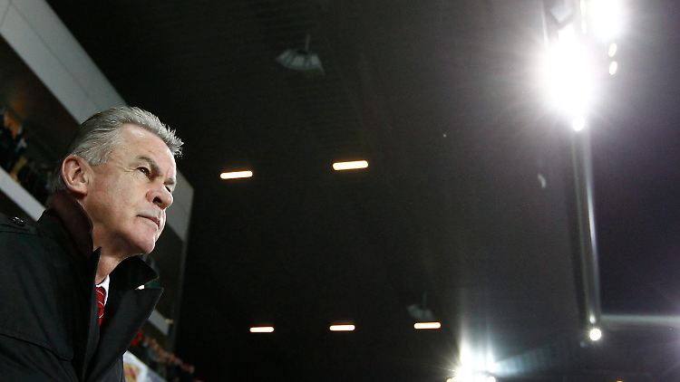 Ottmar Hitzfeld verpasst die nächsten beiden WM-Qualifikationsspiele seiner Schweizer.